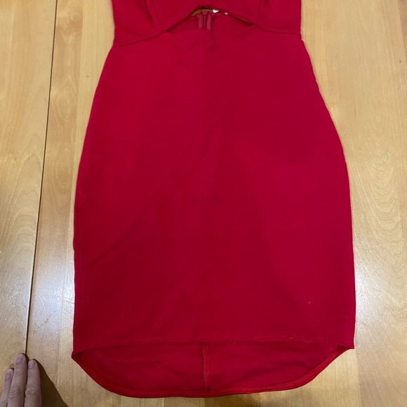 Heart Neckline Red Bodycon Dress with Cut-out and Open Back - Picture 8 of 10